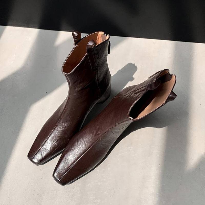 Autumn and winter leather women's leather boots versatile round head medium heel large size women's boots new rear zipper sheepskin low boots women