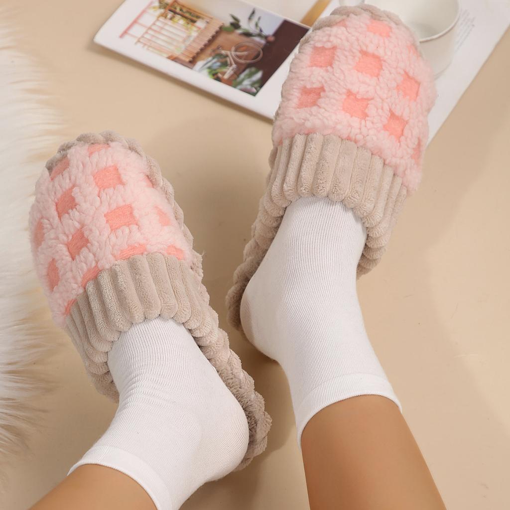 New Fuzzy Slippers Fashion Checker Indoor House Shoes Woman Cozy Winter Fluffy House Retro Checkered Print Shoes Slides Women