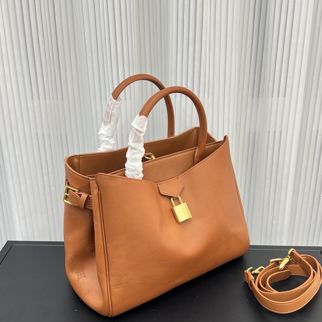 2026 new Vend-ome first-layer cowhide tote bag elegant premium women's handbag large-capacity commuter bag