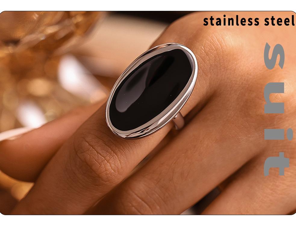 Qiong Yao Luxury French Oval Openwork Ring, Drop Oil, Heavy Casting, Stainless Steel, PVD Gold-Plated, Color Retention, Women's Jewelry.