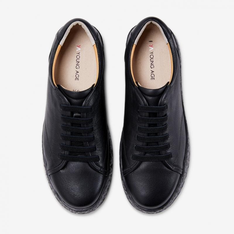 Young Age Male Goatskin Bumpy Sneakers Black