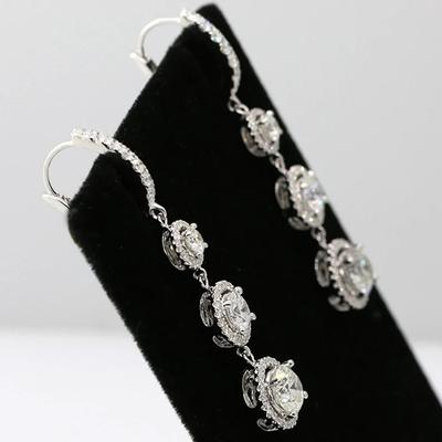 Huitan Lussu Orecchini Lunghi Pendenti per Donne Completamente Pavimentati Zirconia Cubica Brillante Temperamento Sposa Orecchini da Matrimonio Nuovi Gioielli