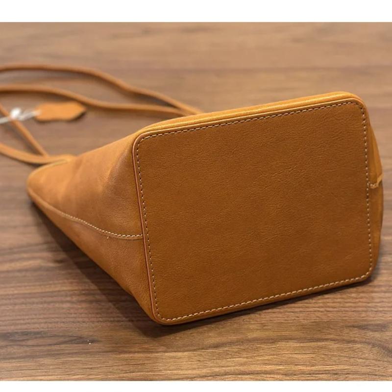 Johnature Retro Genuine Leather Tote Bag Versatile Commuting Solid Color Soft Leather Women's Shoulder Bag