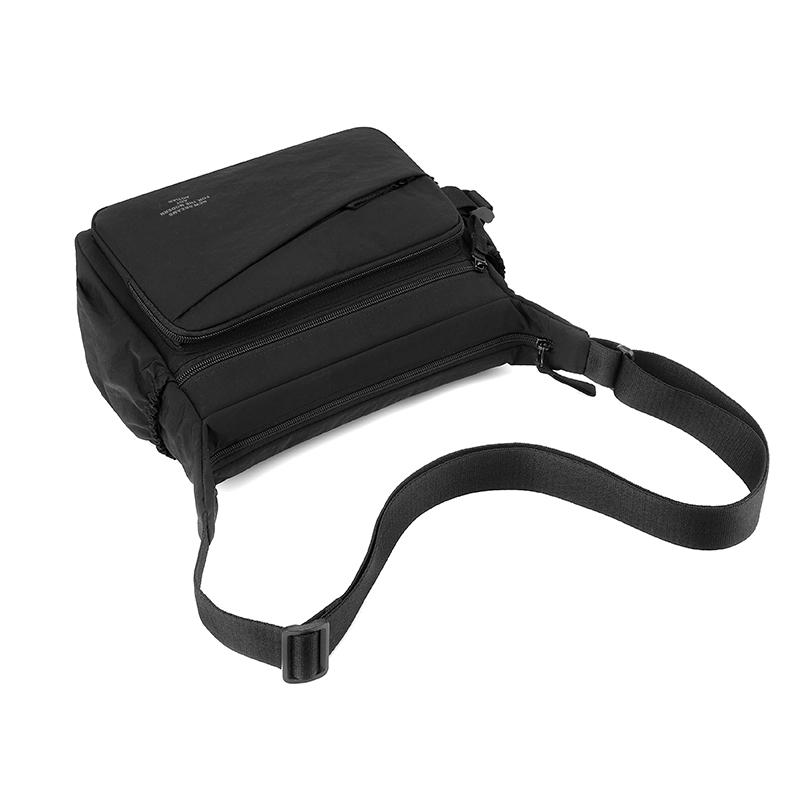 Large Capacity Shoulder Bag Multi-function Outdoor Short-distance Travel Bag