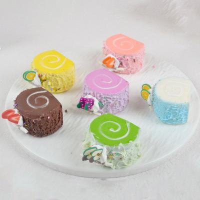 Quetschspielzeug langsamer Rückprall PU Fidget weich elastisch Dekompressionsspielzeug realistische Kuchenrolle Form Stressabbau Foto Requisite