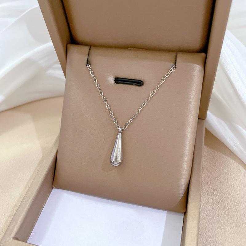 Collar de Cadena Clavicular Femenina Minimalista con Personalidad Gota Feng Shui Frío Horno de Viento Oro Real