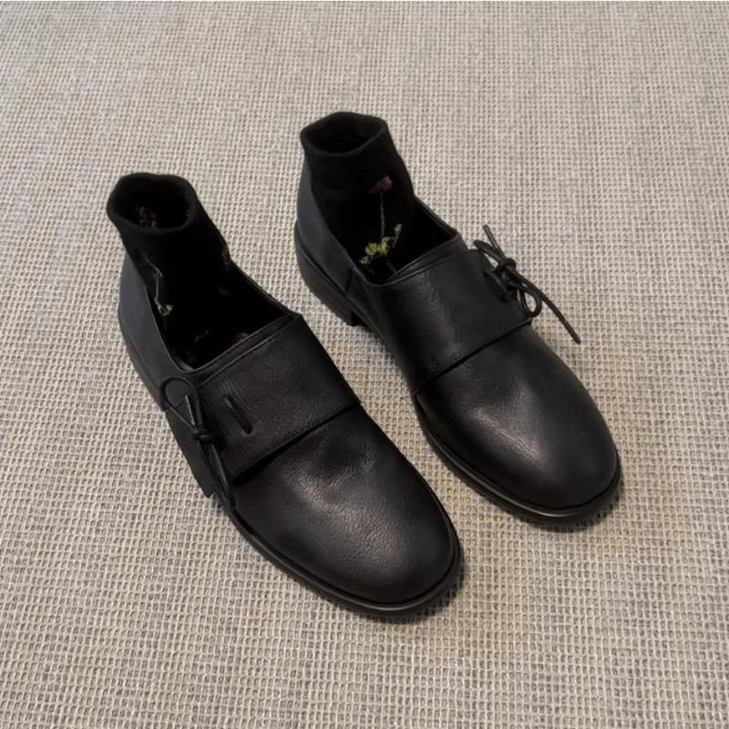 Fashion Leather Shoes for Women Spring and Autumn Vintage Round Toe Thick Soled Small Leather Shoes with Lace Up Shallow Mouth Pumps