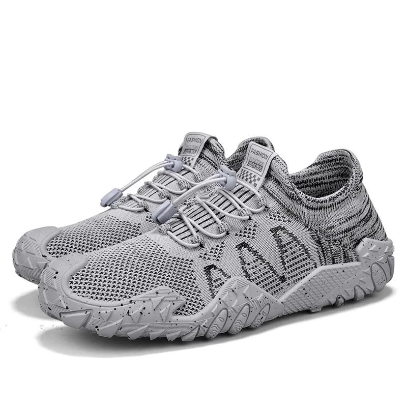 

Men s Sports Shoes 2025 Mesh Surface Breathable Flat Shoes Men s Casual Sleeves Slip Into Running Brand Training Shoes Tennis 39 сірий колір