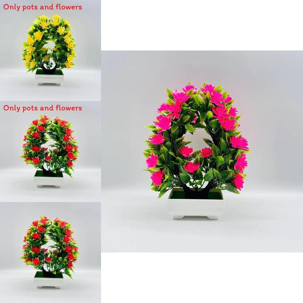 Künstliche herzförmige Nelumbo Sp Pflanze mit rosa und roten Plastikblüten zur Heimdekoration