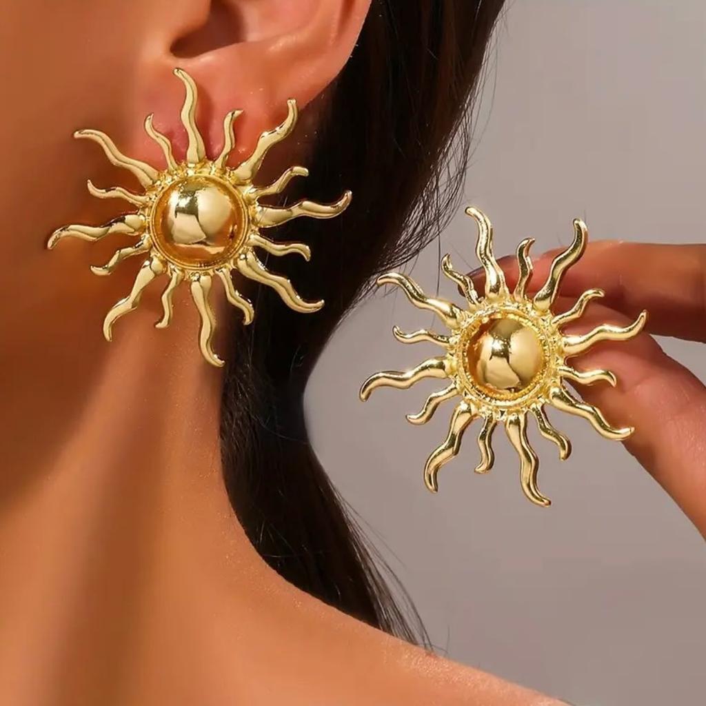 European and American Stainless Steel Sun Stud Earrings Do Not Fade Titanium Steel Earrings