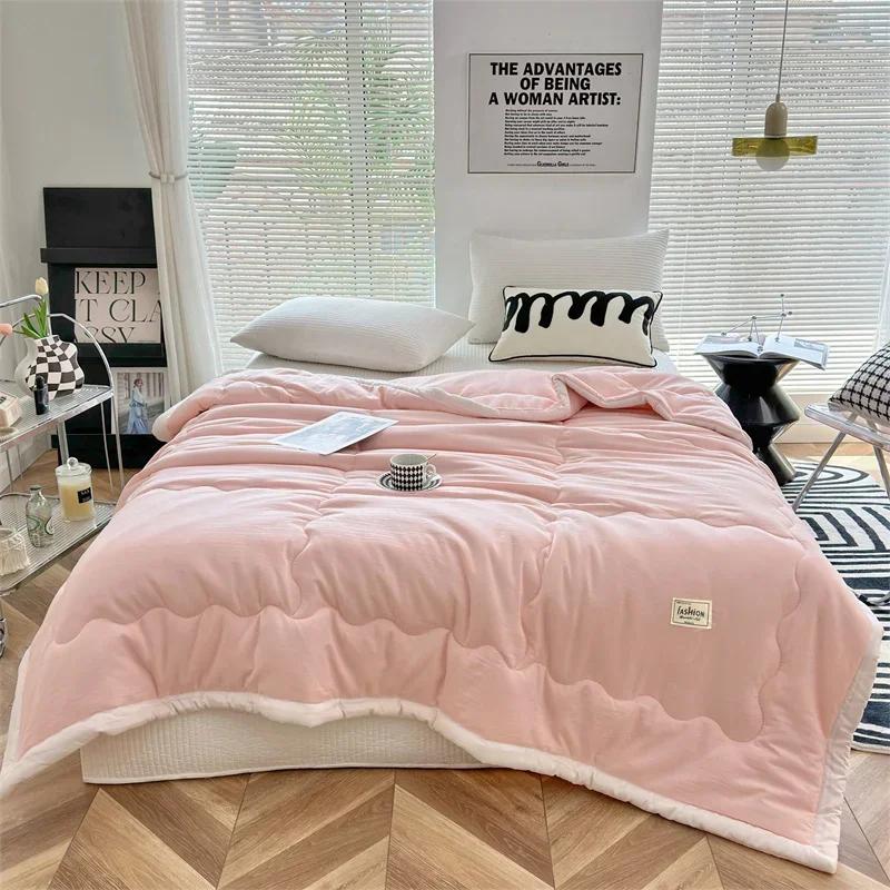 

2025 Japanese Polyester Cotton Quilted Skin-friendly Washable Light Luxury Style Solid Color Lightweight Summer Quilt 110x150cm рожевий