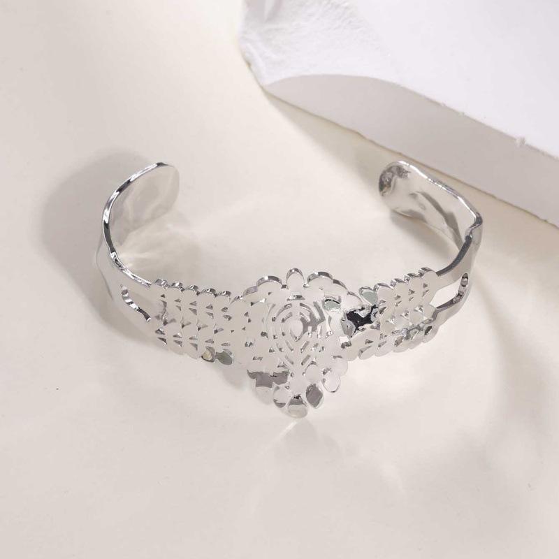 European and American Jewelry Bamboo Inlay Creative Temperament Bracelet Light Luxury Opening Stainless Steel Electroplated 18k Women's Gold Bracelet