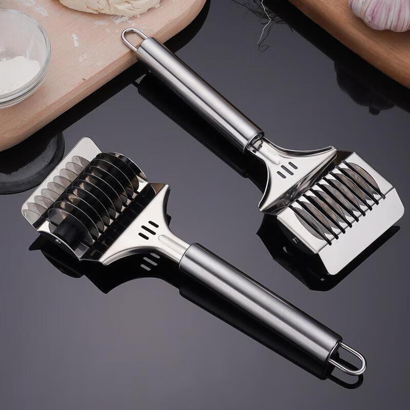 Multi-functional Stainless Steel Rolling Noodle Cutter