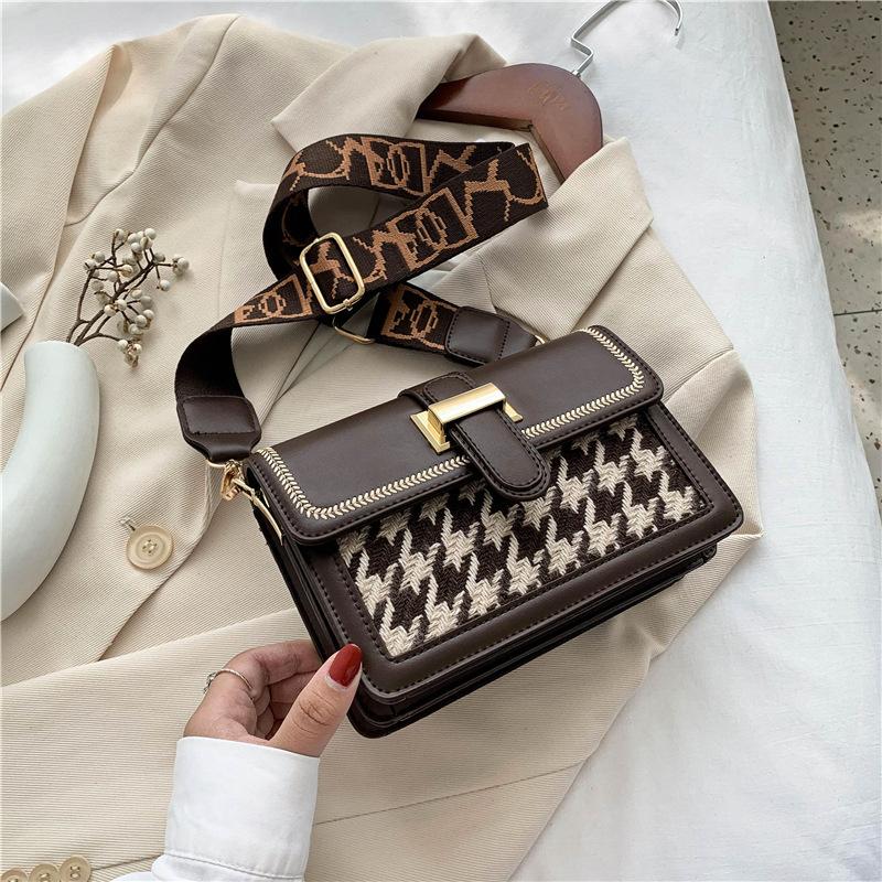 New Women's Bag Fashion Retro Trend Small Square Bag Contrasting Color Shoulder Messenger Bag Ins Foreign Style Bag Women