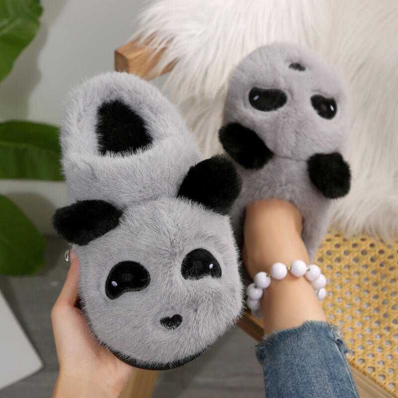 Fashion Cute Panda Fluffy Fur Indoor Slippers Women 2025 Winter Warm Short Plush Flat Heel Home Slippers Comfort Non Slip House Slides
