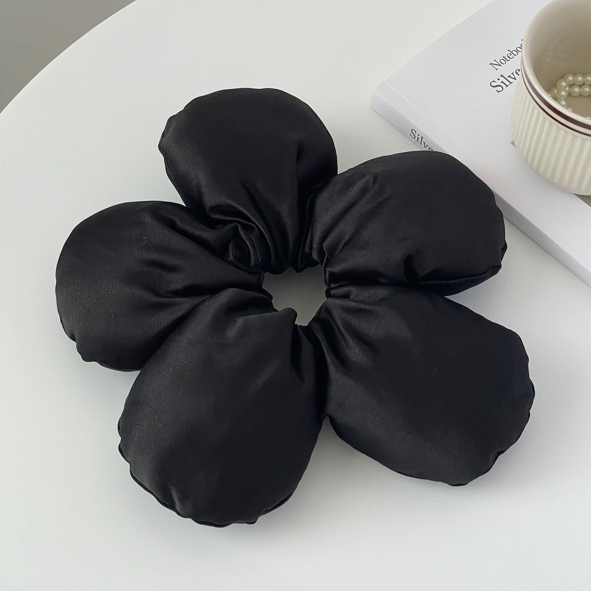 

Trendy Over Sized Blue Flower Scrunchies Hair Ties for Women Girls Design Rubber Elastic Head Wear Vacation Hair Accessories