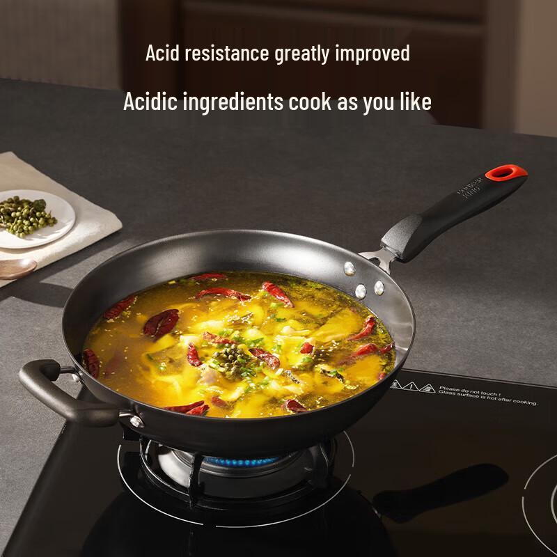 Chui Da Huang Heritage Rust-Resistant Cast Iron Wok