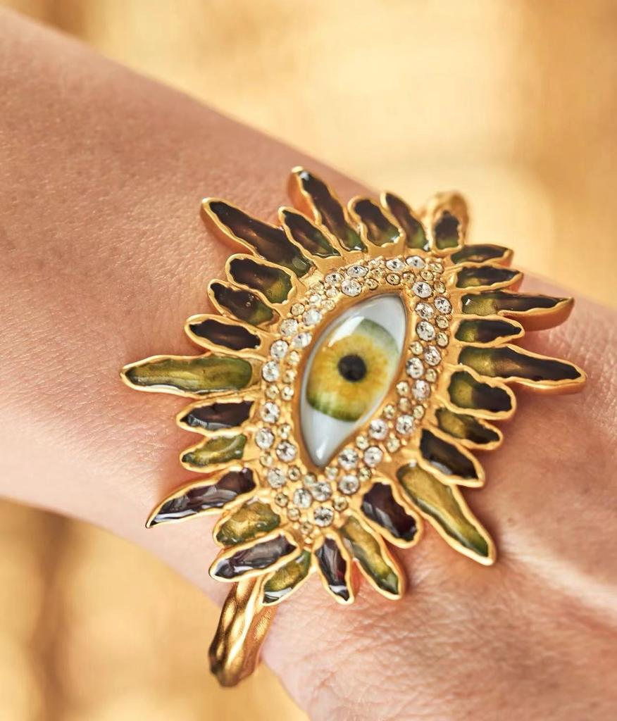 Women Vintage Devil's Eye Bracelet Personalized Exaggerated Copper Gold Color Bangle for Zircon Deluxe Gifts