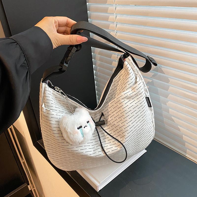 Soft Stylish Nylon Canvas Shoulder Tote Bag For Casual Travel In Vibrant Colors