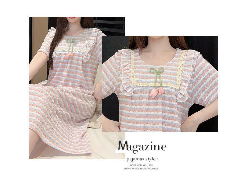 2026 Women's Sweet Casual Mid-Length Plus Size Striped V-Neck Short-Sleeve Nightgown