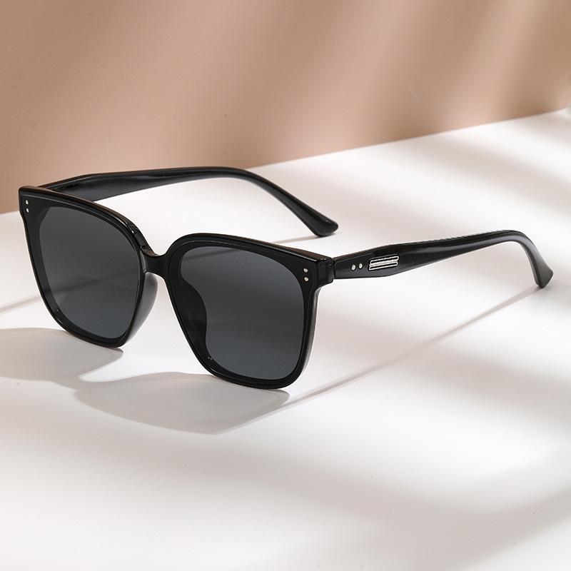 Large frame G sunglasses M new men s and women s trendy UV-proof sunglasses Korean version of driving women s sunglasses Sunglasses