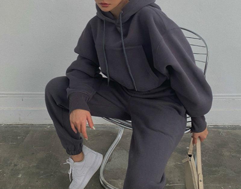New Fall/Winter Women's Fashionable Casual Sweatshirt Jackets and Sports Sets