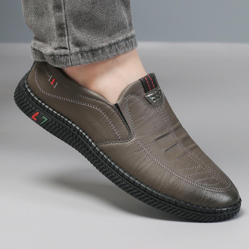Leather shoes men's 2025 new casual shoes business men's shoes one pedal spring and autumn middle-aged father non-slip loafer shoes men