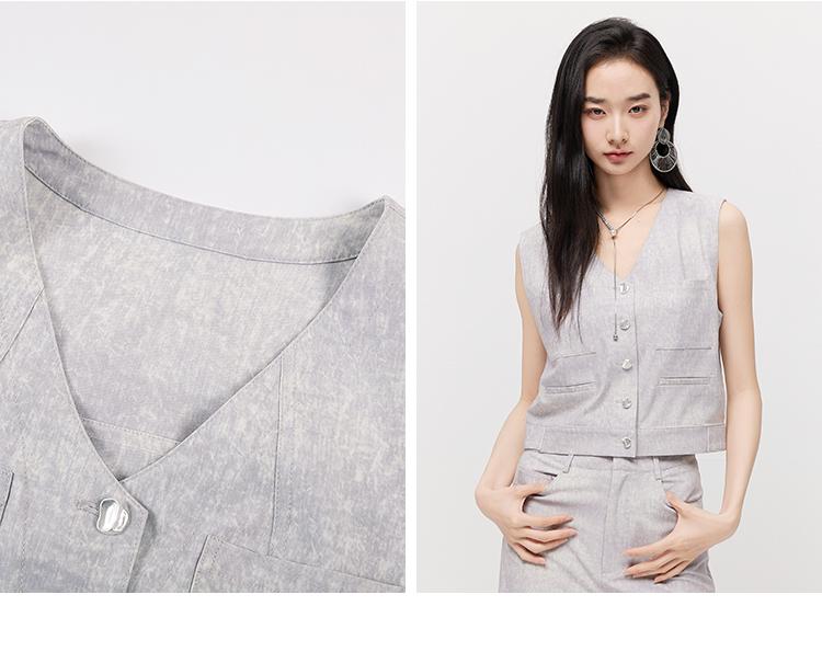 V-neck short commuting suit vest for women in 2026 summer, with a high-end feel. Thin and versatile jacket for wearing outside