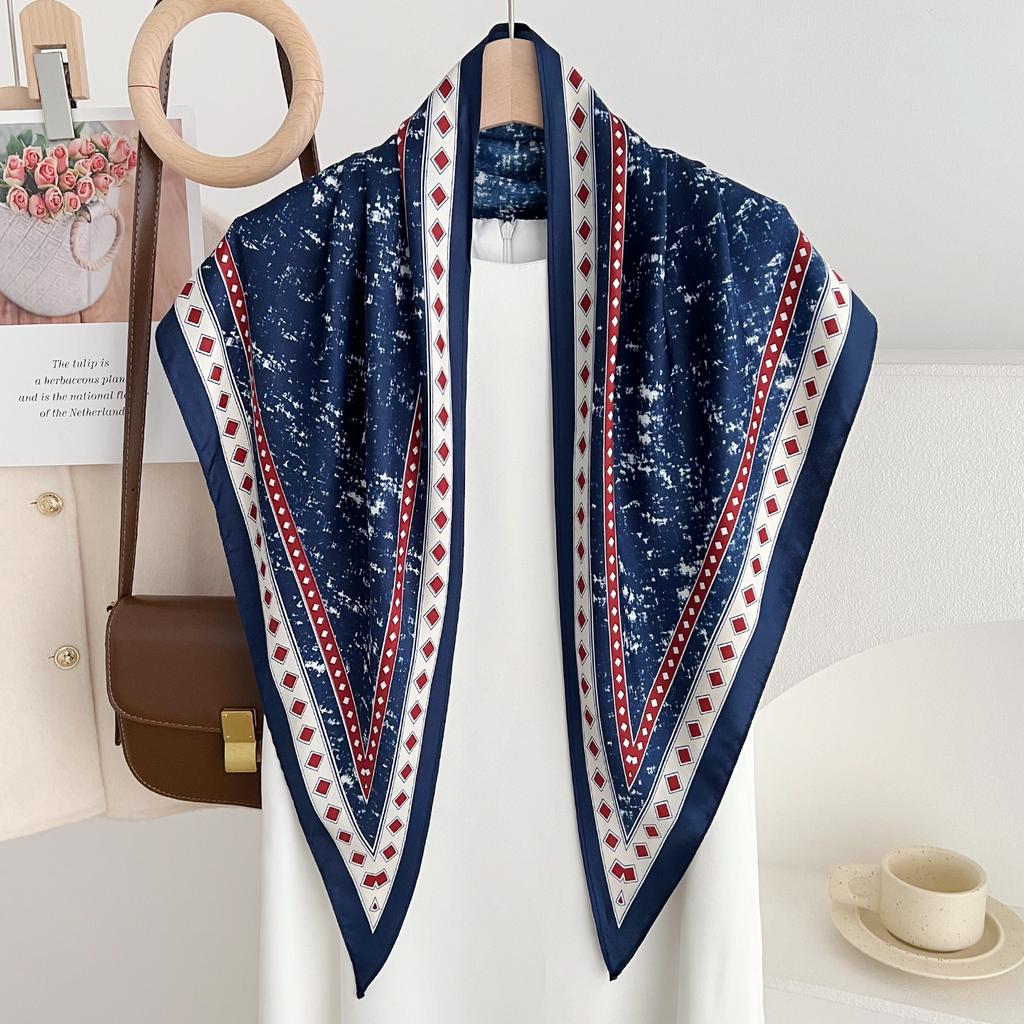 Korean Style Vintage Geometric Print Triangle Scarf For Women Spring Decorative Neck Scarf