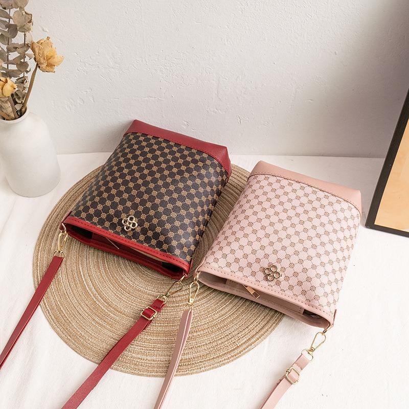 Retro Printing Fashion Bucket Bag Single Shoulder Crossbody Women's Bag Niche Design Large Capacity