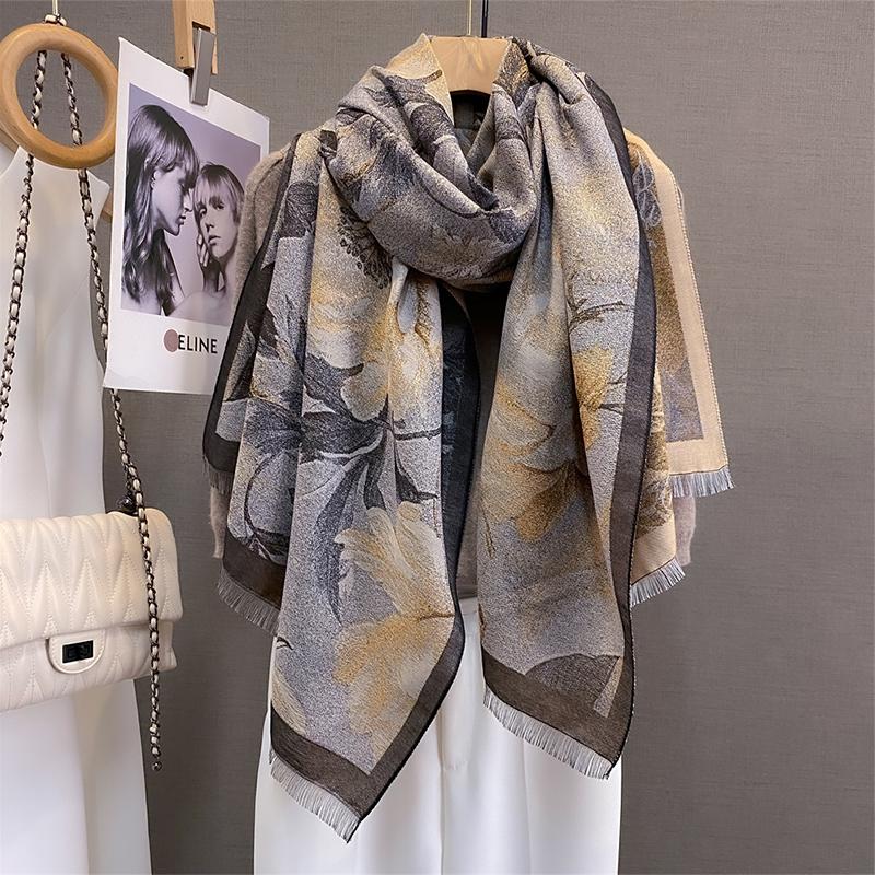 70*185cm Luxury Red Rose Scarf Women Winter Warm Soft Shawls Faux Cashmere Designer Thick Floral Wrap Poncho Pashmina Blanket