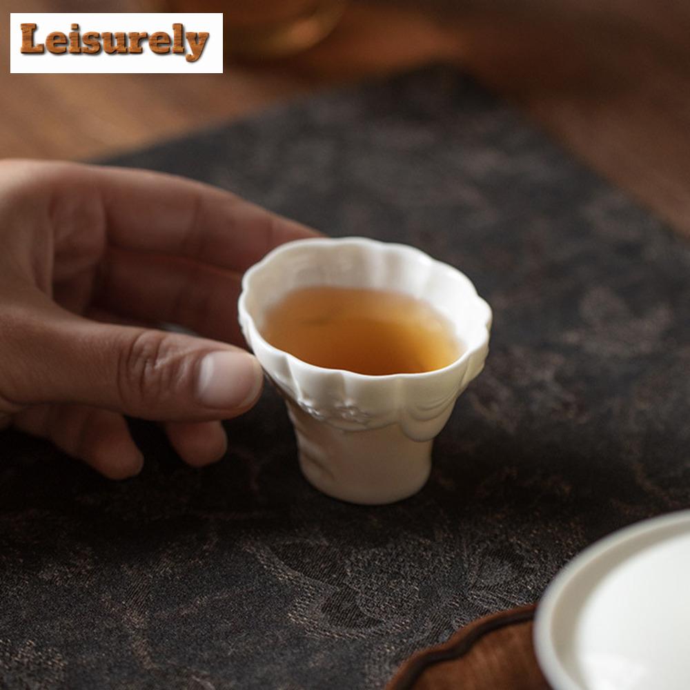 Handamde Relief Plum Blossom Ceramic Tea Cup Customized Master Cup Personal Aroma Smelling Cup Tasting Tea Bowl Kung Fu Teaset