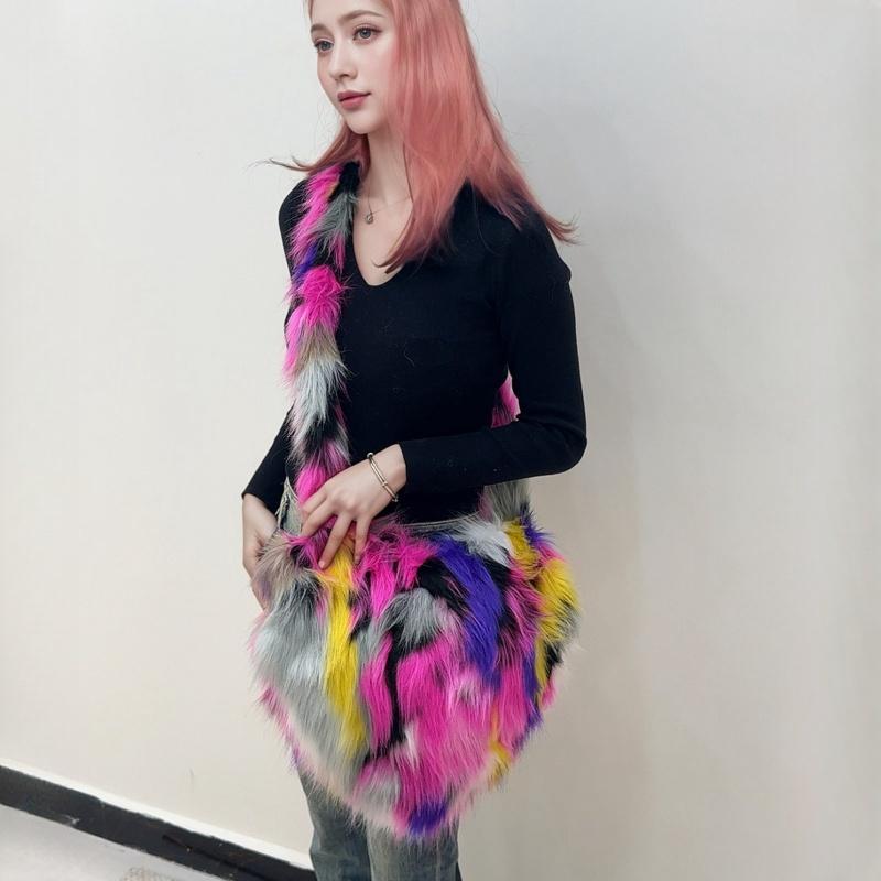 Winter New Women's Shoulder Bags High-end Imitation Fox Fur Ladies Handbag Fashion Trendy Heart Shape Soft Plush Messenger Bag for Women's Day Gifts