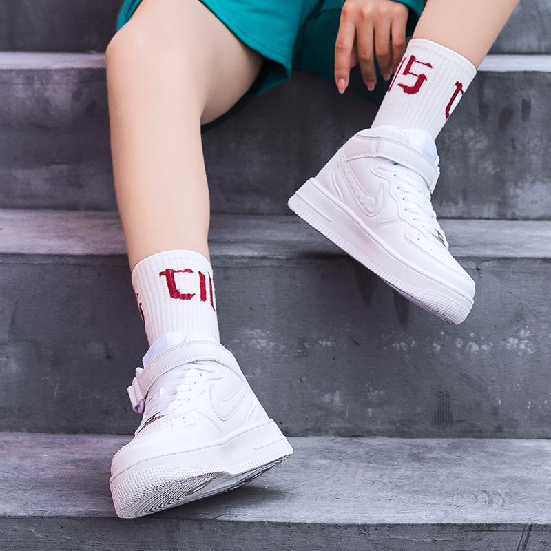 2022 Zapatos juveniles para hombres Air Force One Zapatos blancos Nuevo AJ  Zapatos de pareja Moda Zapatos casuales comprar a buen precio — entrega  gratuita, reseñas reales con fotos — Joom