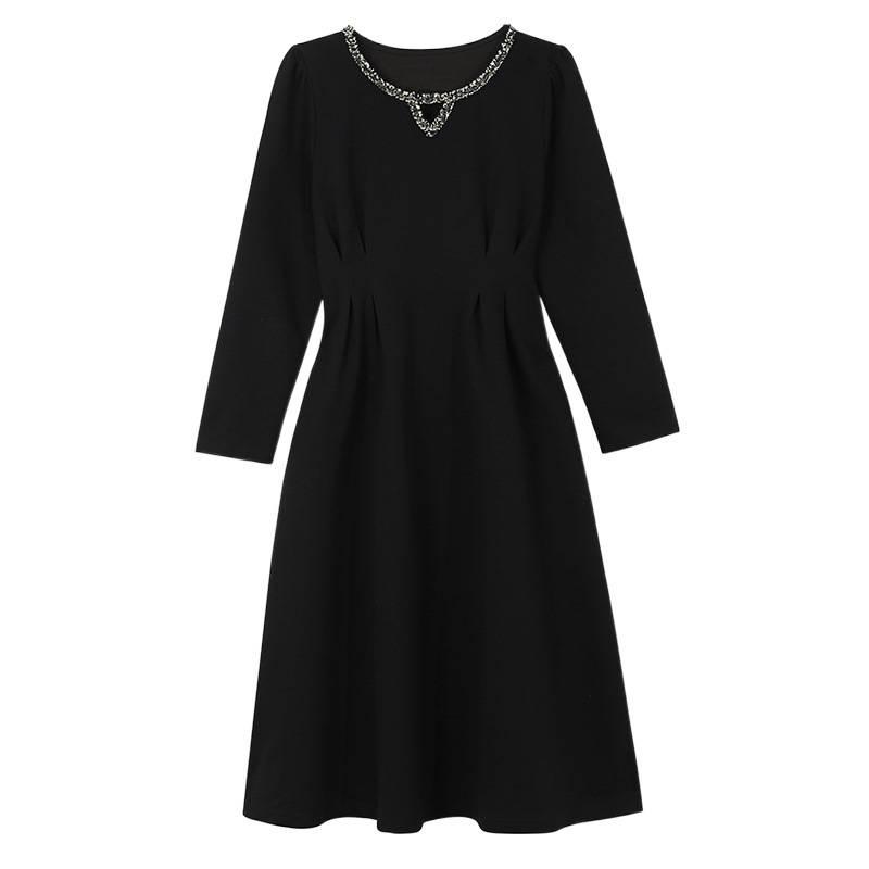 Elegant Black Plus-Size Long-Sleeved Dress for Spring and Autumn