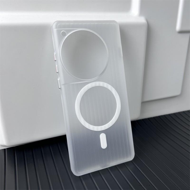 Per OnePlus 13/12/15 13R 15R Custodia Posteriore Rigida Sottile Opaca Cover Trasparente con Magnete Ondulata Opaca Funda Anti-impronta