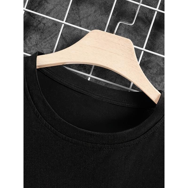 European sizes Mens T-shirt Majestic Lion with UFO In The Sunset Background | Fantasy Wild Design | Magnificent Animal Declaration Top