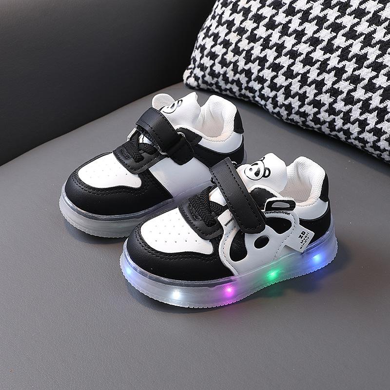 

Light-up children s shoes, boys luminous sneakers, girls flashing casual shoes, cartoon toddler walking shoes with soft soles 21-25Code【One Hand5Doub