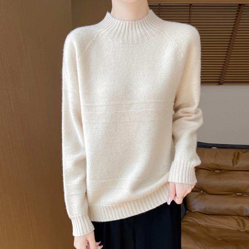 2026 Autumn/Winter Women's Thick Knit Wool Pullover: Half-High Collar, Long Sleeve, Loose Fit.
