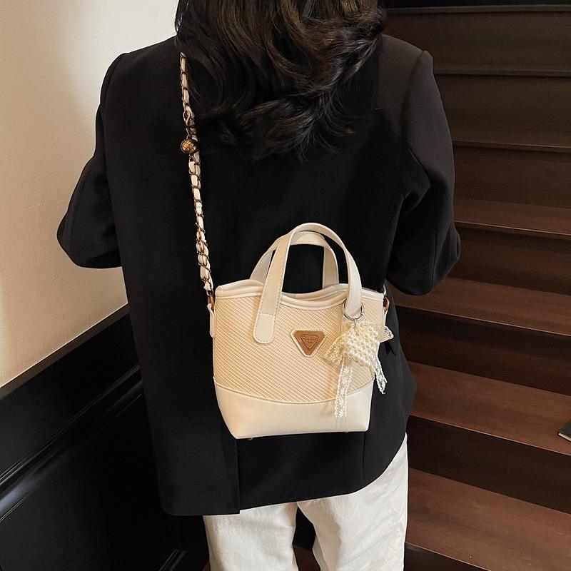 Fashion Contrasting Color Bucket Bag Spring New Trend Fashion Shoulder Bag Versatile Casual Messenger Bag