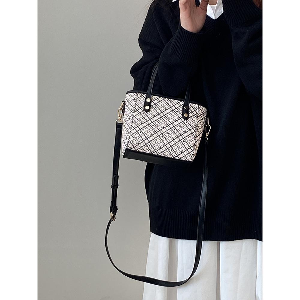 IELGY Female Bag Vegetable Basket Portable Plaid All-Match One-Shoulder Cross-Body Bag
