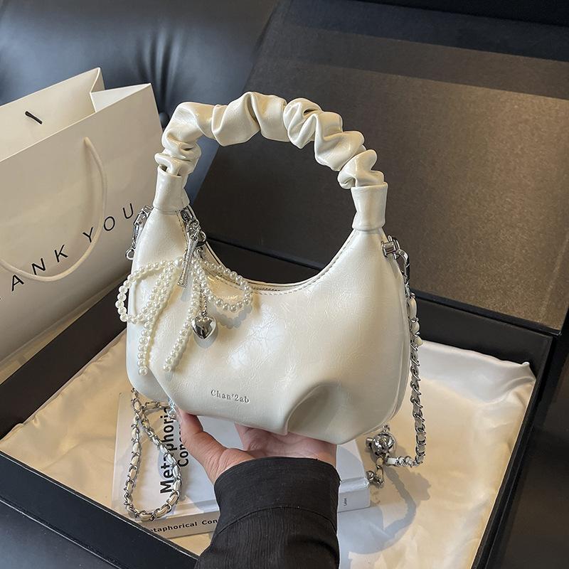 Soft Leather Handheld Cloud Bag Women's New Textured Messenger Versatile Women's Bag Shoulder Bag This Week