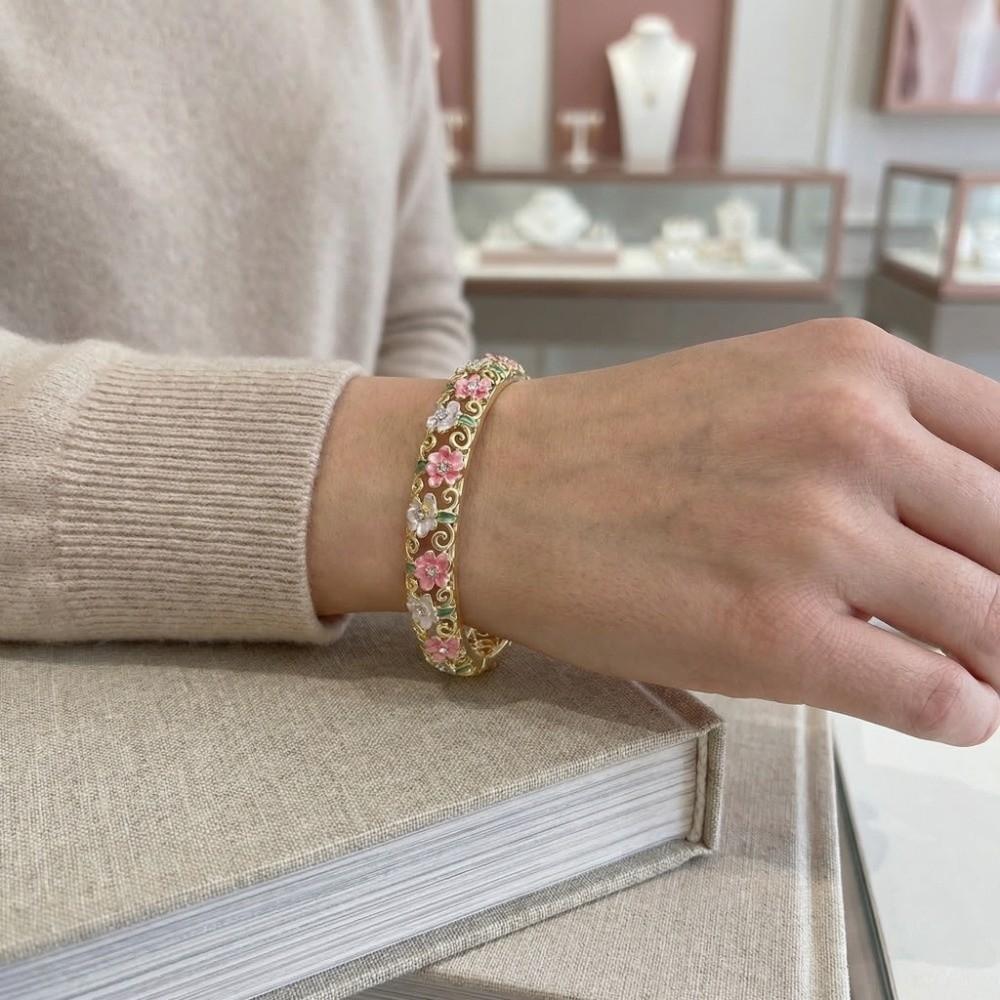 Enamel Vintage Cloisonne Bangle Hollow Floral Flower Crystal Bangle Traditional Ethnic Women's Hand Bracelet
