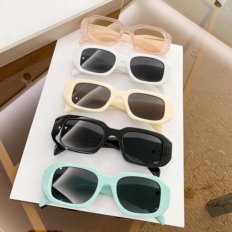 New Vintage Square Sunglasses Women Men Brand Rectangle Sun Glasses Female Oval Eyewear Oculos De Sol for Male Female Eyeglasses