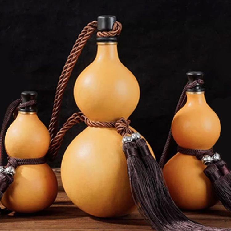Delicate Gourd Shape Liquor Bottle Artistic Gourd Shape Water Pots Homes Decorative Table Display Accessory