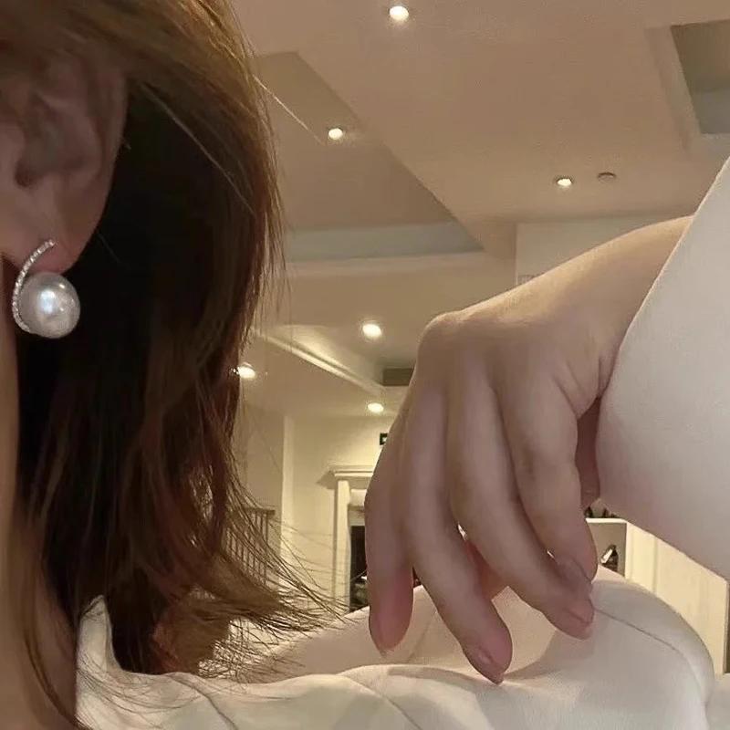 Huitan Beautiful Imitation Pearl Drop Earrings for Women Gorgeous Modern Wedding Bridal Jewelry Delicate Party Ear Accessories