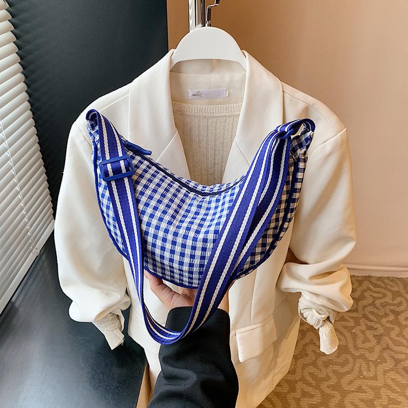 Niche Design Cloth Bag Women's New Fresh Plaid Shoulder Messenger Bag Casual Versatile Dumpling Bag