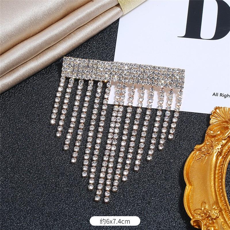 Europäische und koreanische Luxus-Persönlichkeit Flash Diamant Fransen Brosche Temperament vielseitig Perlen Corsage Reihe Diamant Anstecknadel Anzug Strickjacke Accessoires