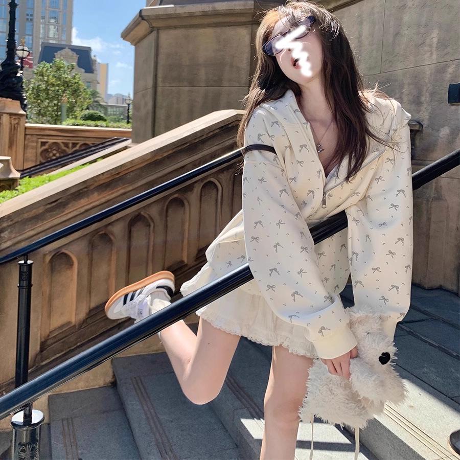 

Женский бархатный кардиган с капюшоном и цветочным бантом - Уютная осенне-зимняя толстовка 6435 XXL