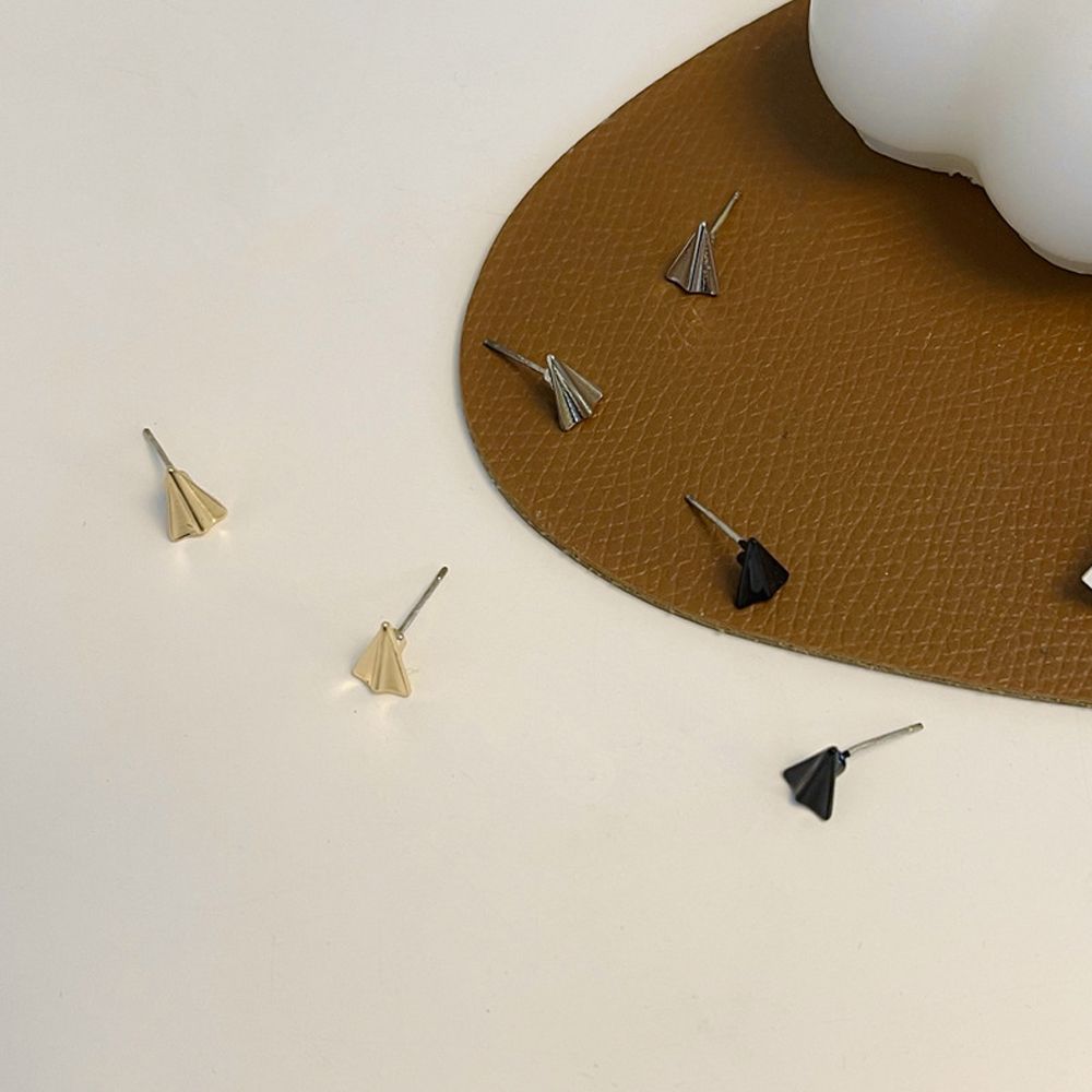 

Color Street Wear Party Zinc Zinc Alloy Korean Earrings Fashion Design Women Stud Earrings Paper Airplane золотой